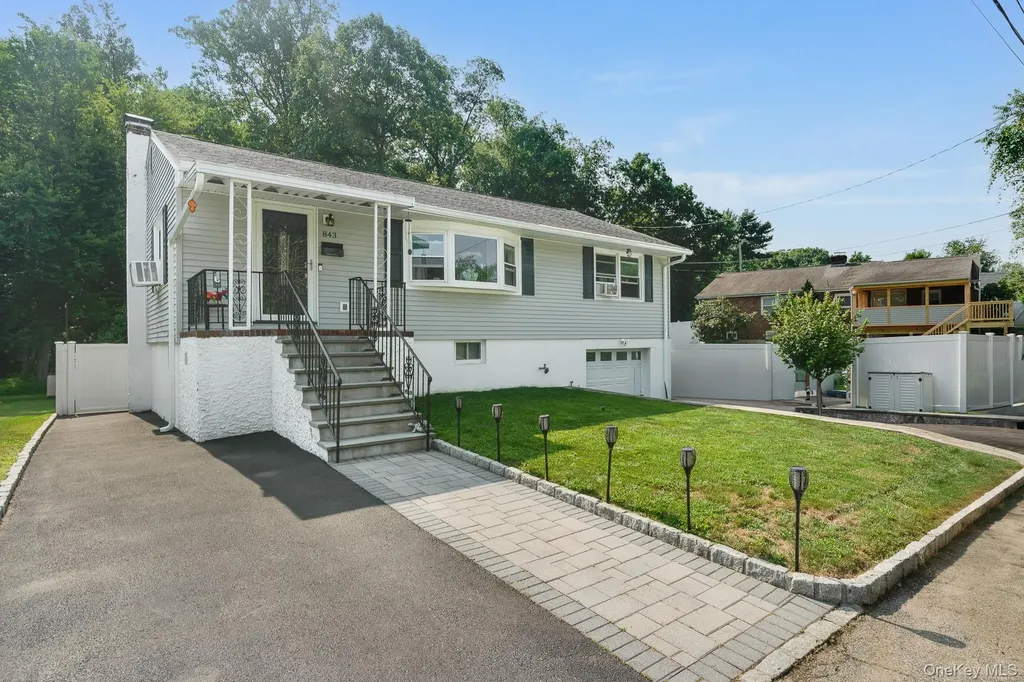 843 Lyle Court Peekskill NY 10566