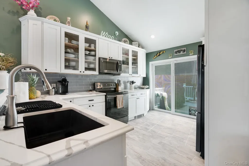 843 Lyle Court Peekskill NY 10566