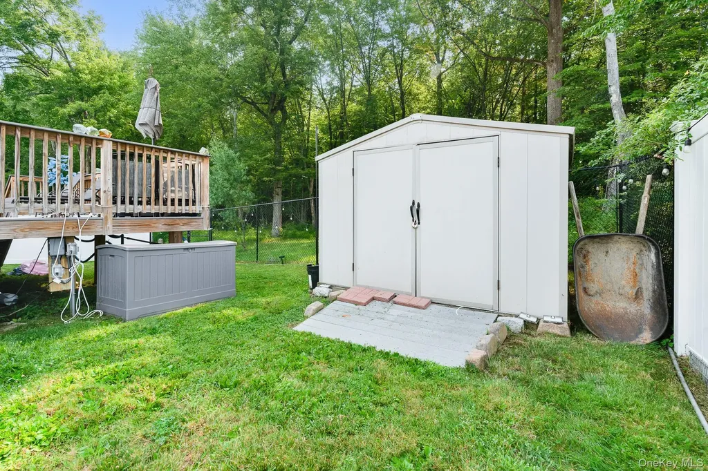 843 Lyle Court Peekskill NY 10566
