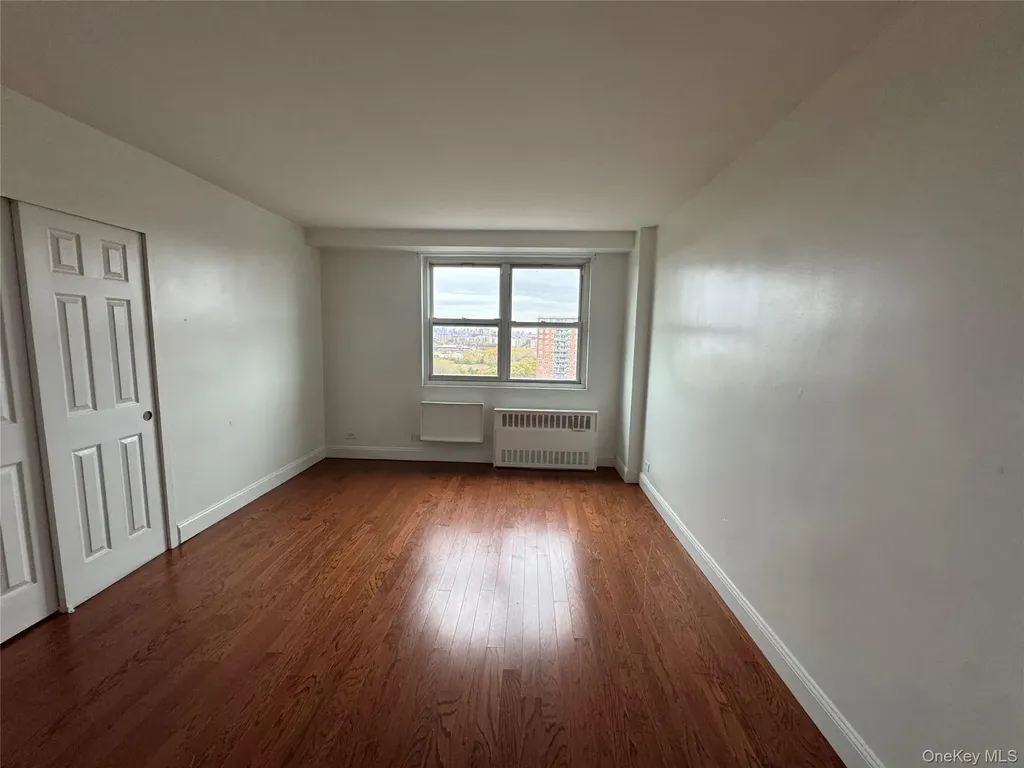 825 Morrison Avenue Bronx NY 10473