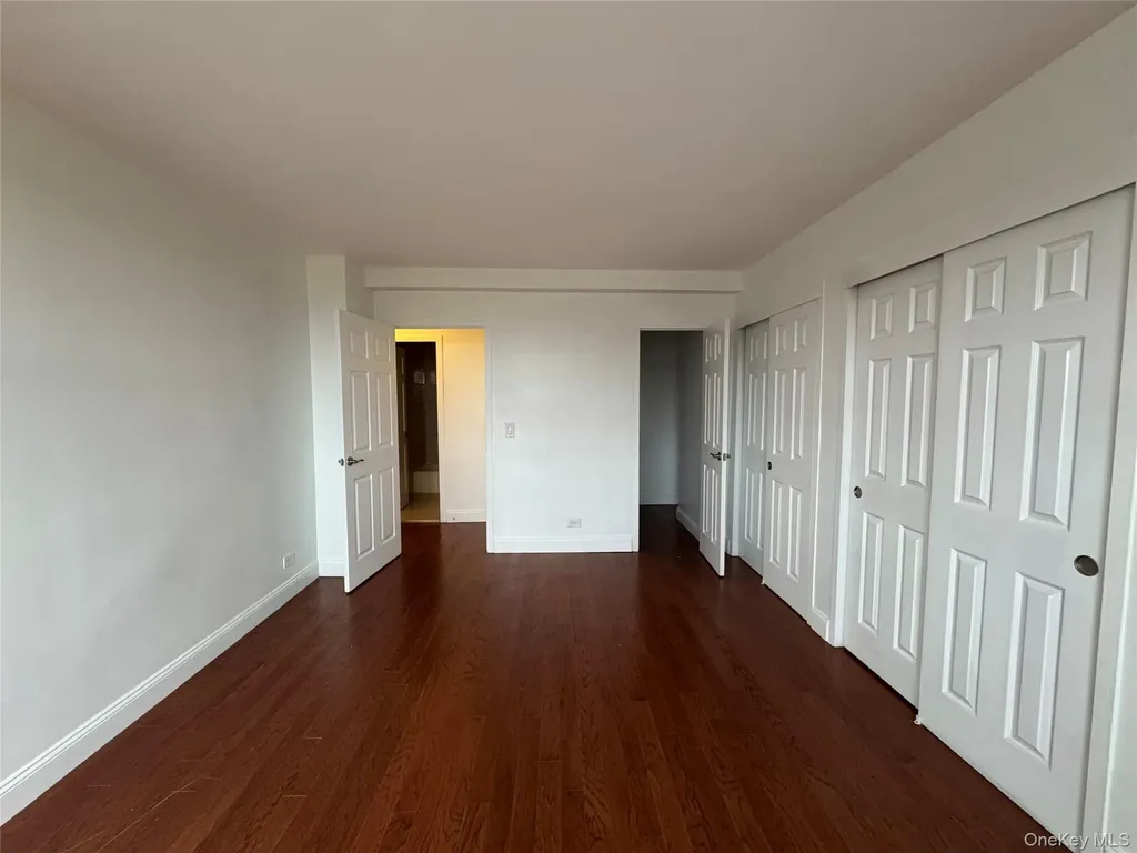 825 Morrison Avenue Bronx NY 10473