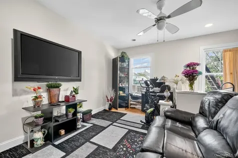 16 Maple Place Ossining NY 10562