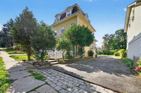 16 Maple Place Ossining NY 10562