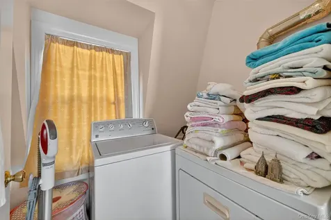 16 Maple Place Ossining NY 10562