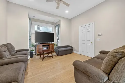 16 Maple Place Ossining NY 10562