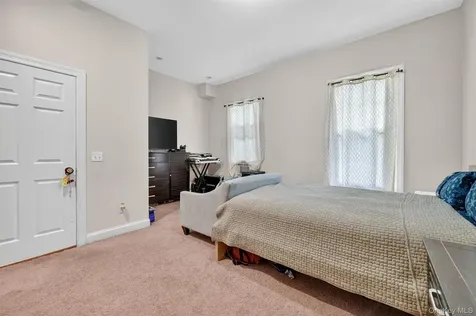 16 Maple Place Ossining NY 10562