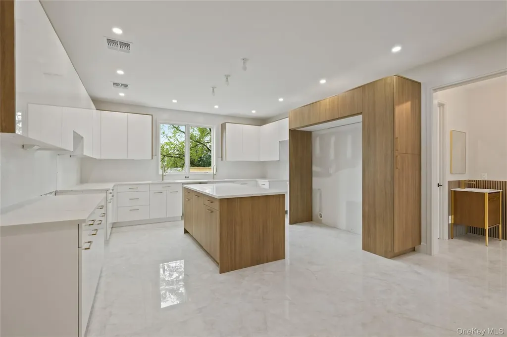15 Ridge Avenue Spring Valley NY 10977