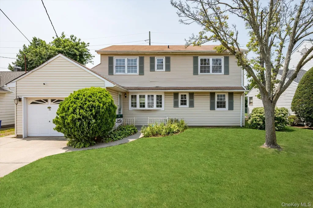 202 Gibson Boulevard Valley Stream NY 11581