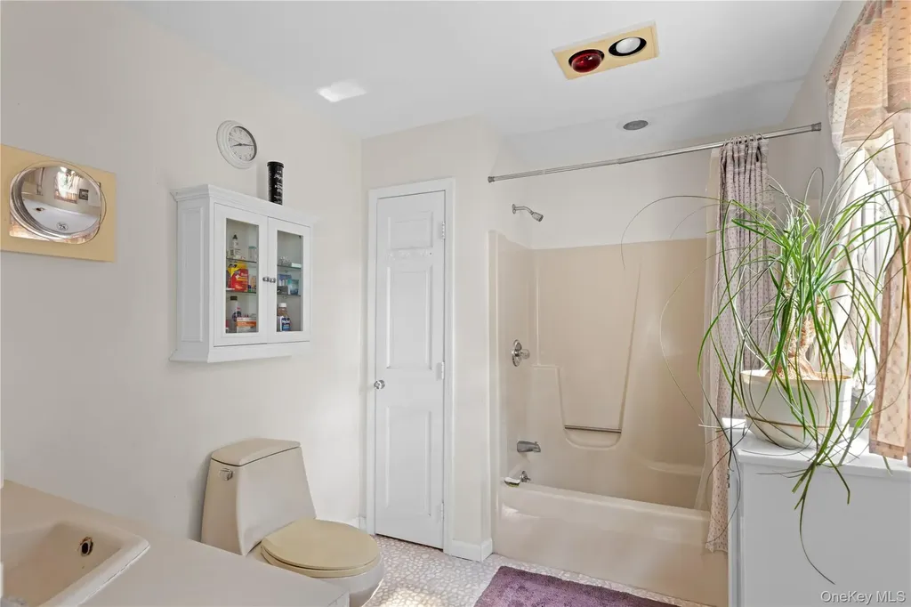 52 Hillside Road Stony Brook NY 11790