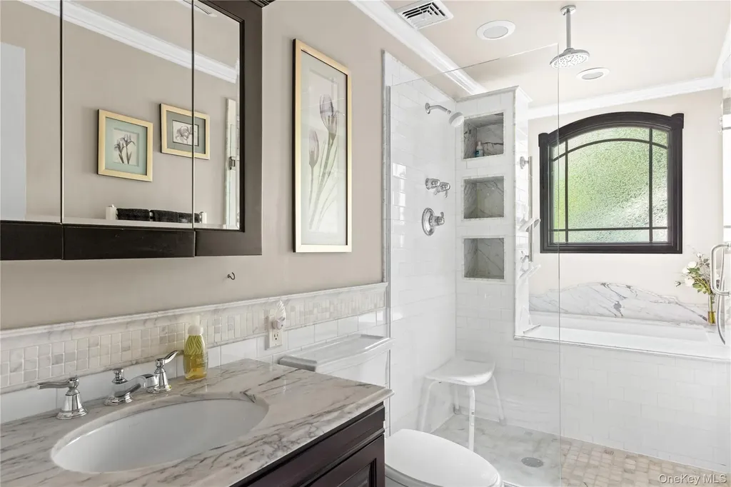 52 Hillside Road Stony Brook NY 11790