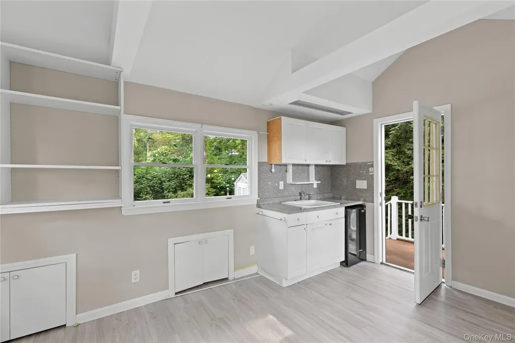 52 Hillside Road Stony Brook NY 11790