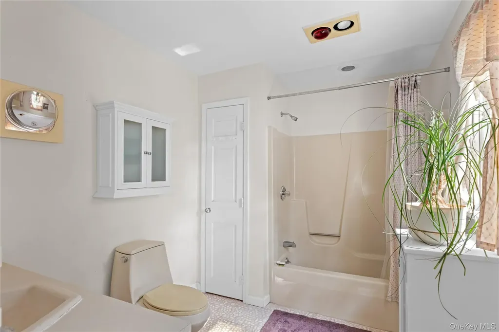 52 Hillside Road Stony Brook NY 11790