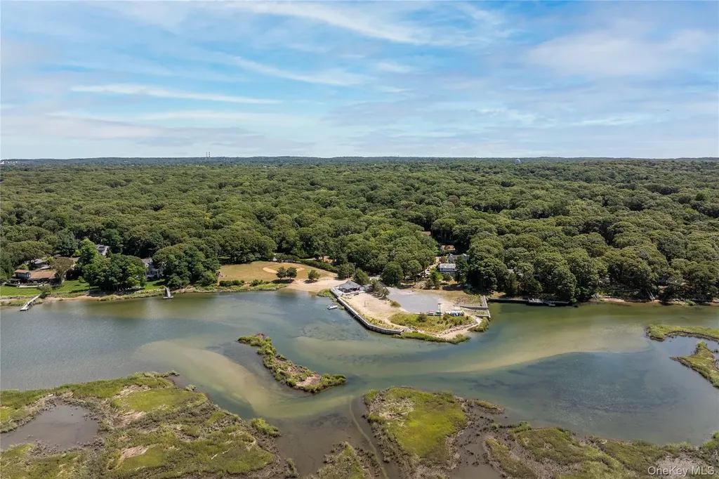 52 Hillside Road Stony Brook NY 11790
