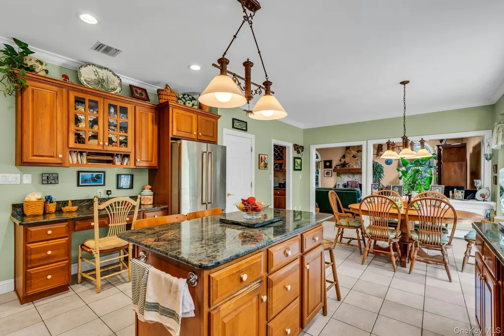 55 Grasslands Circle Mount Sinai NY 11766