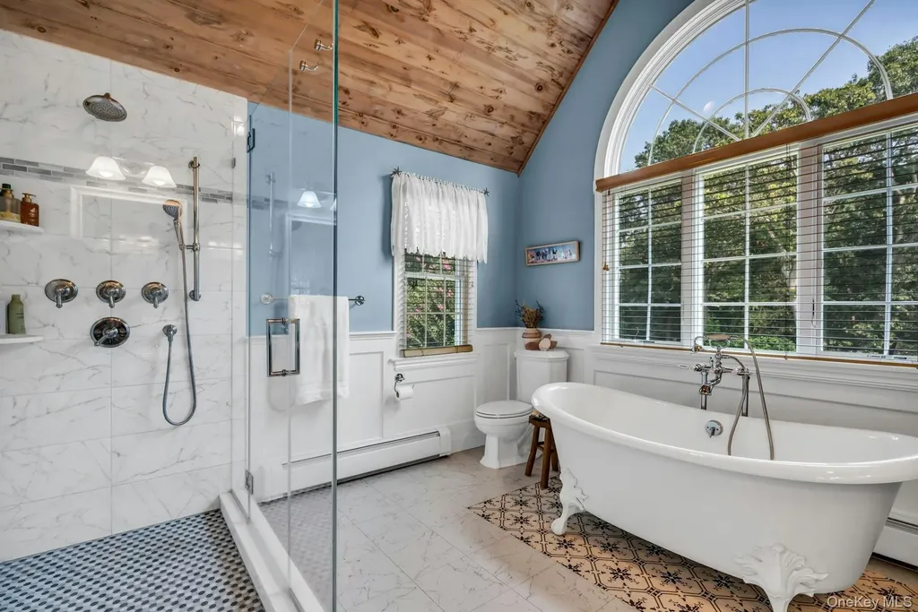 55 Grasslands Circle Mount Sinai NY 11766