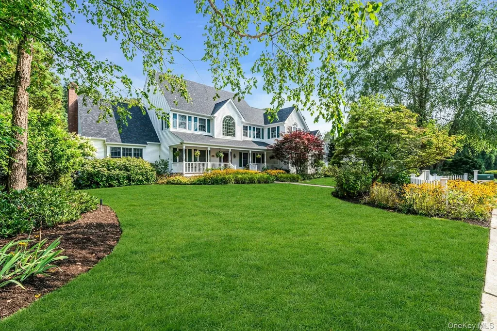 55 Grasslands Circle Mount Sinai NY 11766