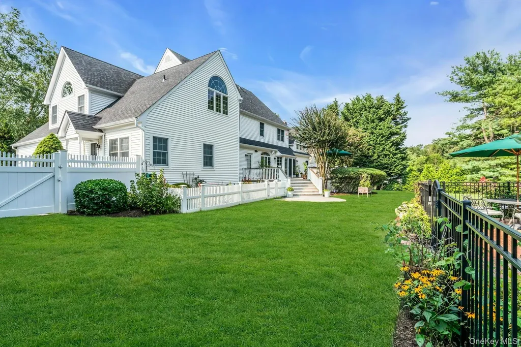 55 Grasslands Circle Mount Sinai NY 11766