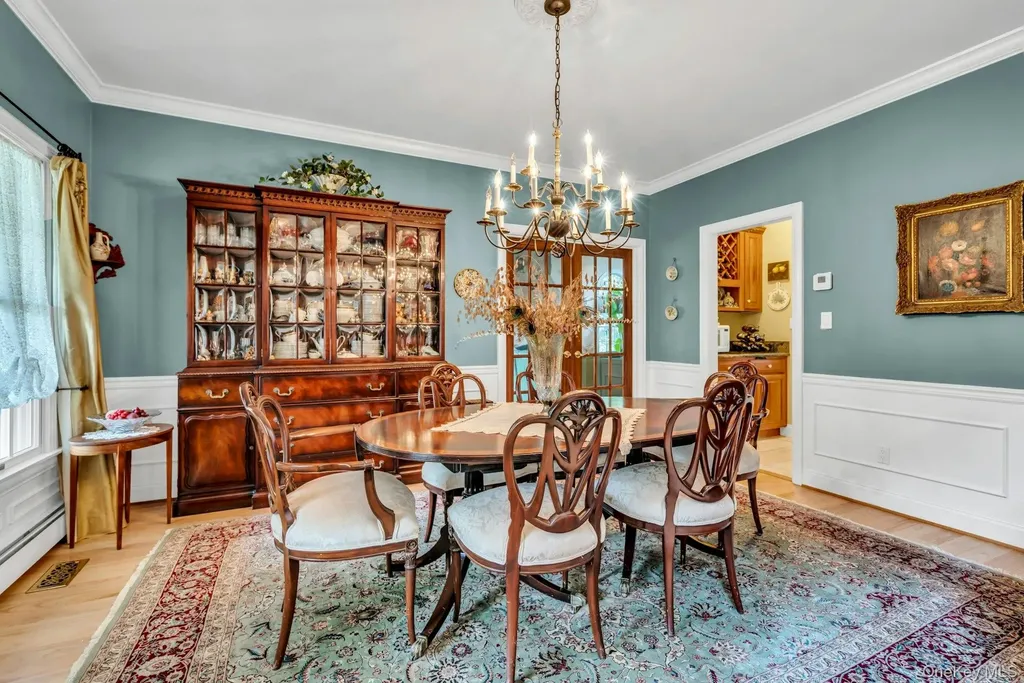 55 Grasslands Circle Mount Sinai NY 11766