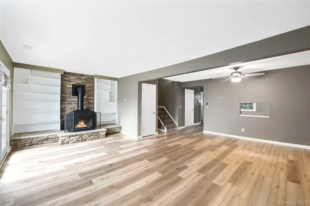 15 Silo Lane Middletown NY 10940