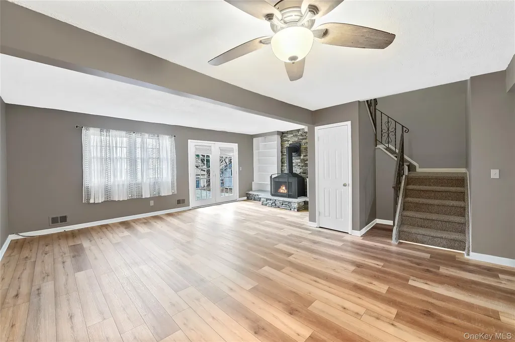 15 Silo Lane Middletown NY 10940