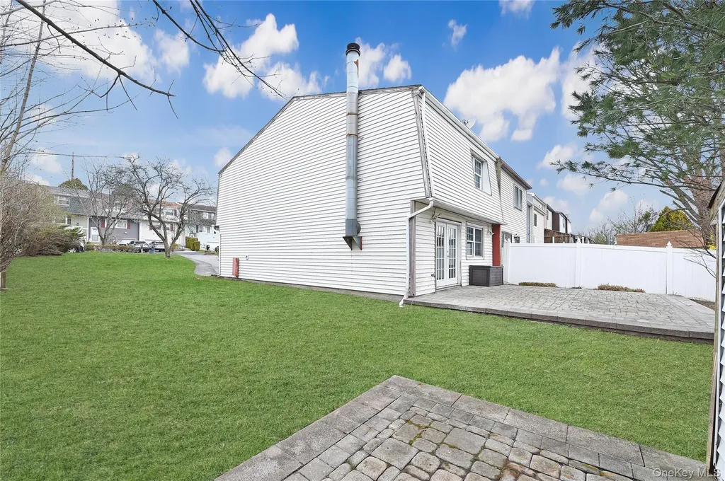 15 Silo Lane Middletown NY 10940