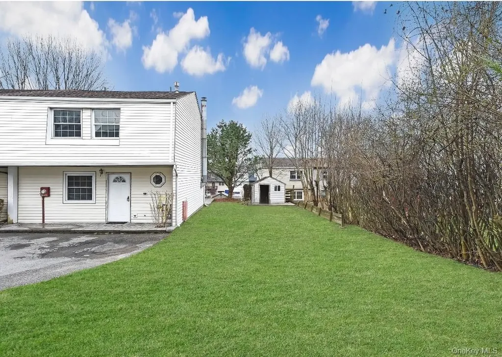 15 Silo Lane Middletown NY 10940