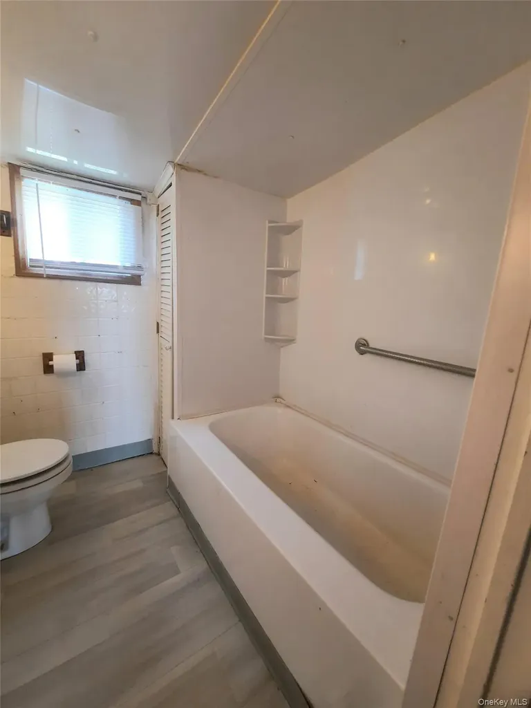 202 Ridgebury Road New Hampton NY 10958