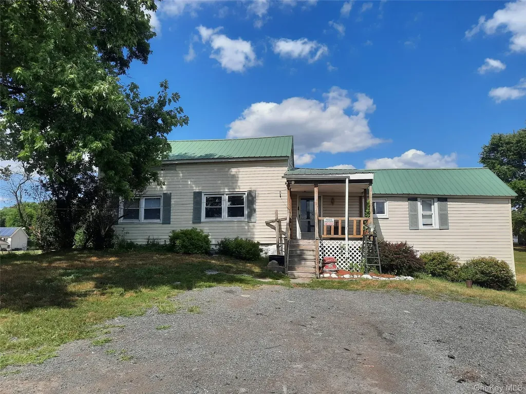 202 Ridgebury Road New Hampton NY 10958