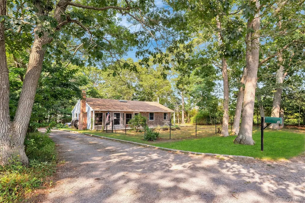 2 Fairview Street Westhampton NY 11977