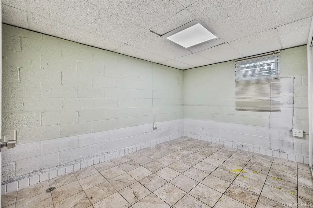 11 Brookview Boulevard Chestnut Ridge NY 10977