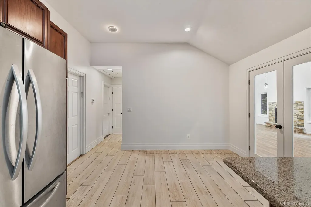 11 Brookview Boulevard Chestnut Ridge NY 10977