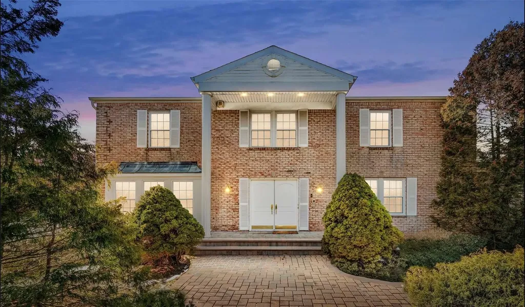 60 Willis Lane Syosset NY 11791