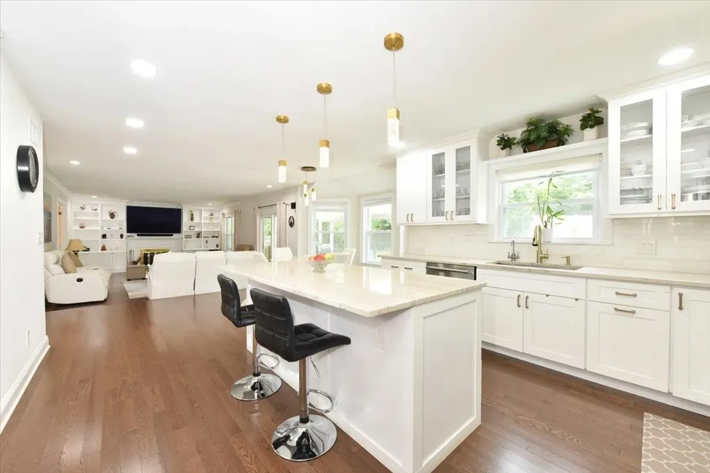 60 Willis Lane Syosset NY 11791