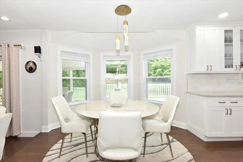 60 Willis Lane Syosset NY 11791