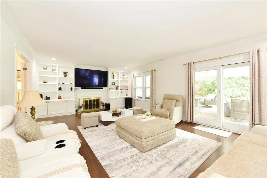 60 Willis Lane Syosset NY 11791