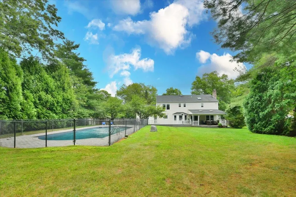 60 Willis Lane Syosset NY 11791