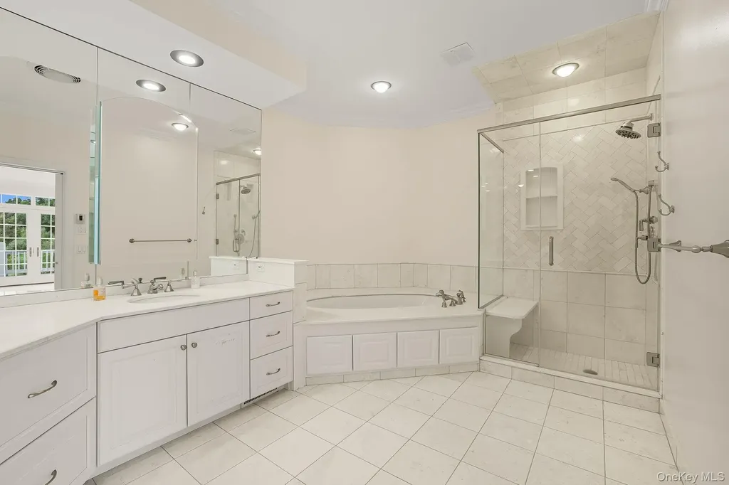 27 Doral Greens Drive E Rye Brook NY 10573