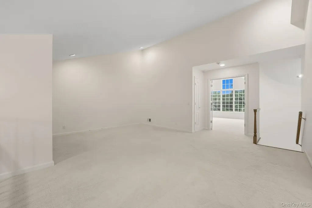 27 Doral Greens Drive E Rye Brook NY 10573