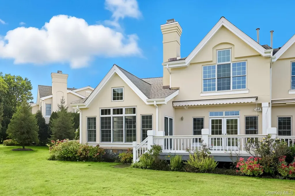 27 Doral Greens Drive E Rye Brook NY 10573