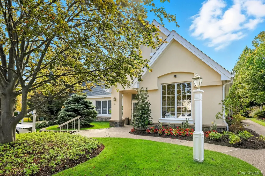 27 Doral Greens Drive E Rye Brook NY 10573