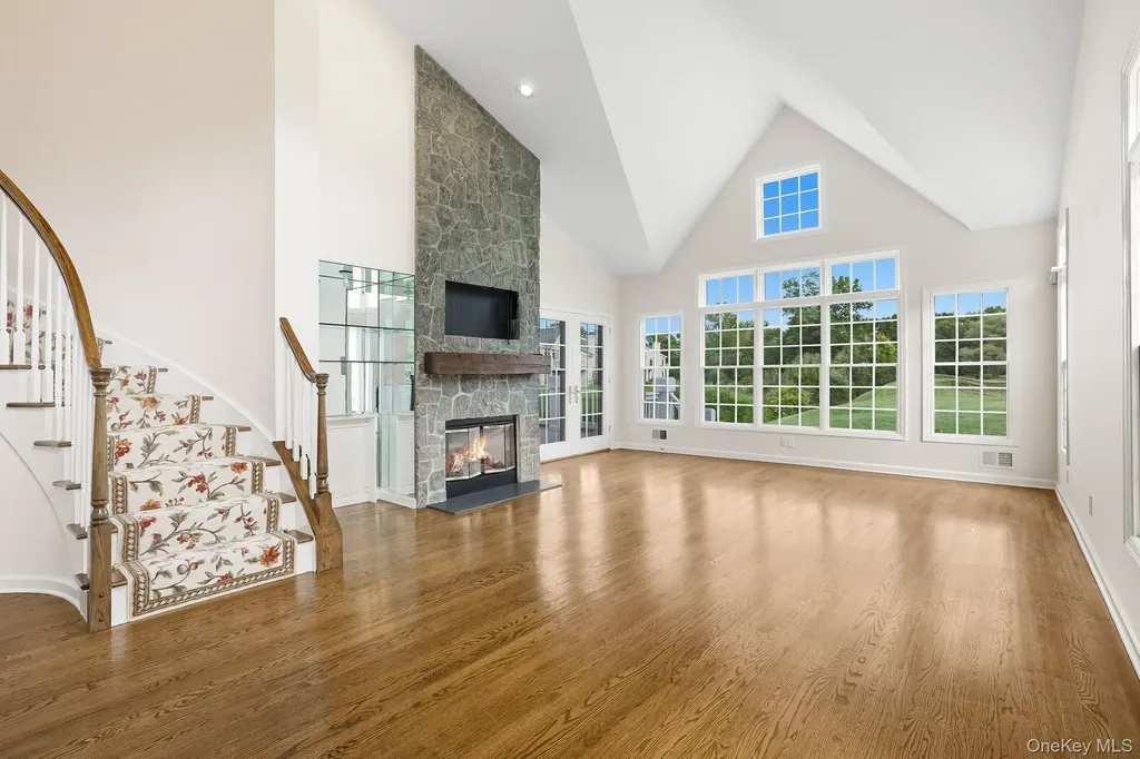27 Doral Greens Drive E Rye Brook NY 10573