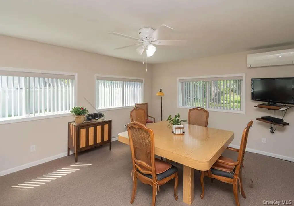 5 Meadowbrook Drive Kingston NY 12401