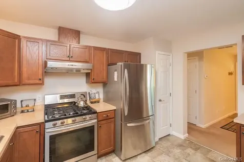 5 Meadowbrook Drive Kingston NY 12401