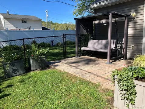 5 Meadowbrook Drive Kingston NY 12401