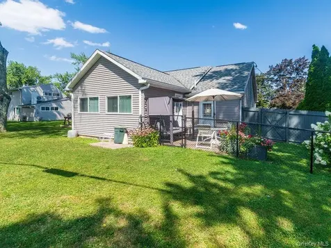 5 Meadowbrook Drive Kingston NY 12401