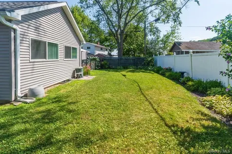 5 Meadowbrook Drive Kingston NY 12401