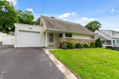 134 Gailmore Drive Yonkers NY 10710