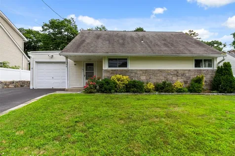 134 Gailmore Drive Yonkers NY 10710