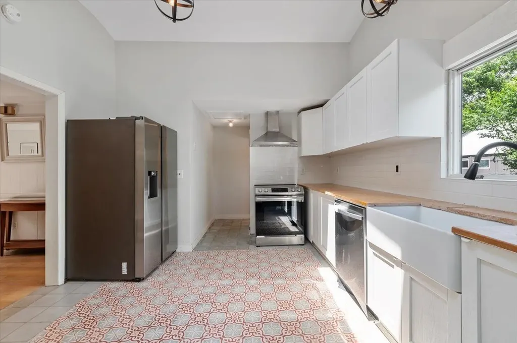 56 W Donellan Road Hampton Bays NY 11946