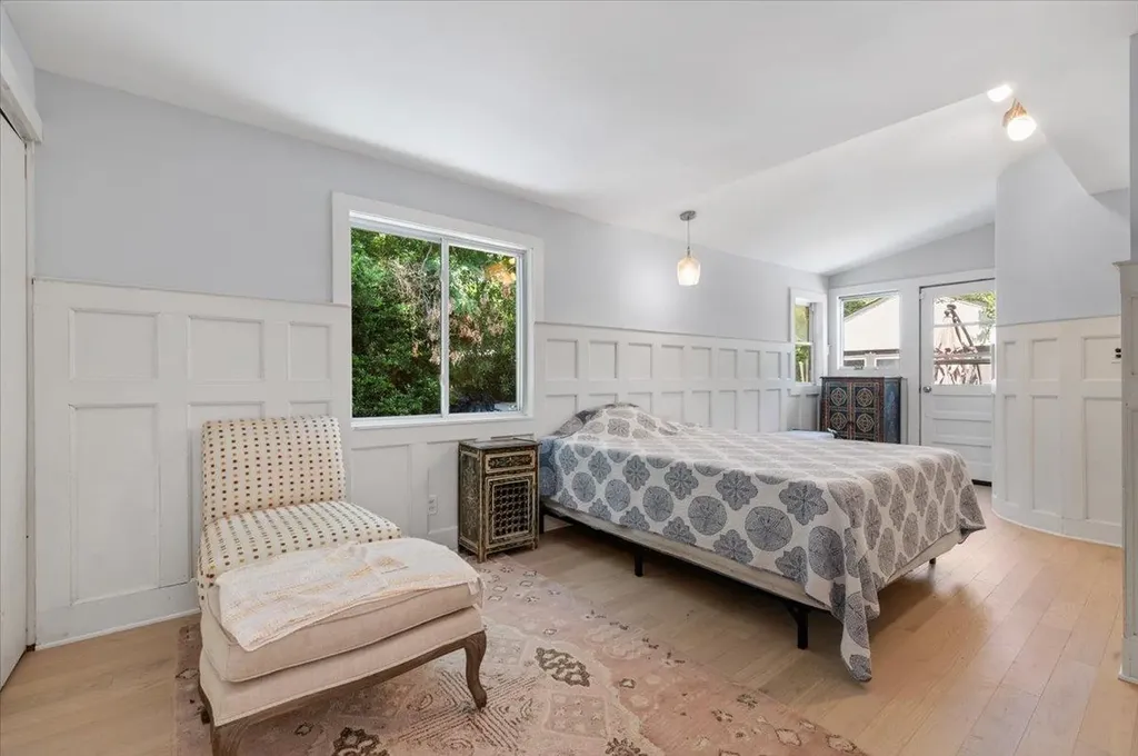 56 W Donellan Road Hampton Bays NY 11946